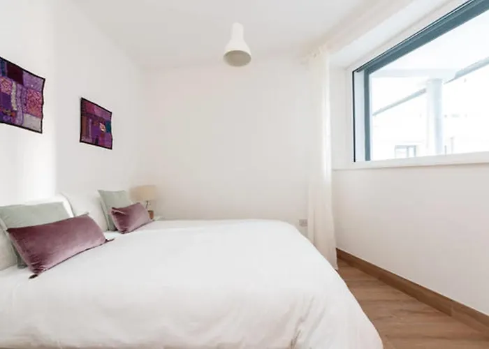 Stylish Soundproof Temple Bar Square Appartement