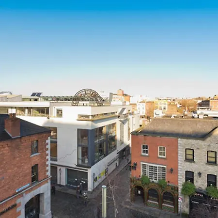 Stylish Soundproof Temple Bar Square