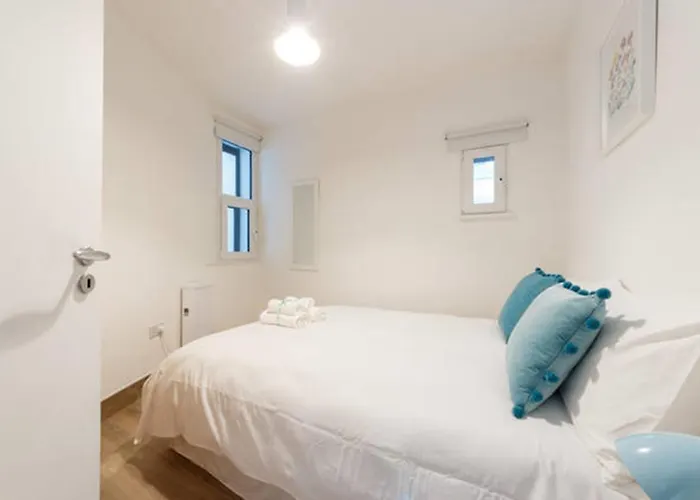 Stylish Soundproof Temple Bar Square * דבלין