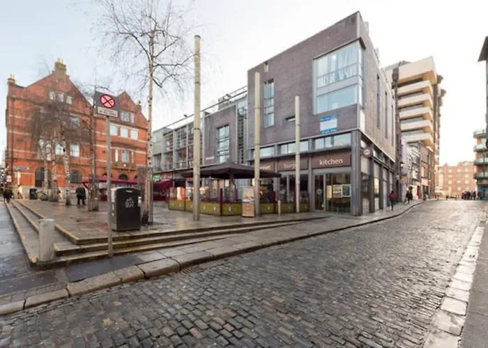 Stylish Soundproof Temple Bar Square * ダブリン